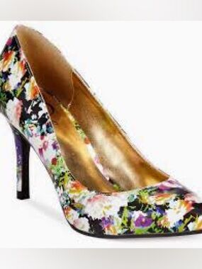 Women's Floral Pointed-Toe Heels in Multi-Color